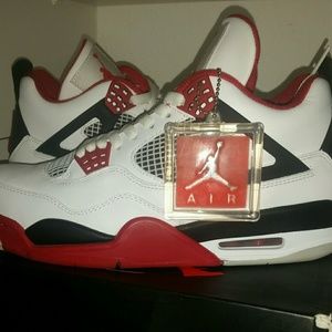 Meet your Posher, Elijah